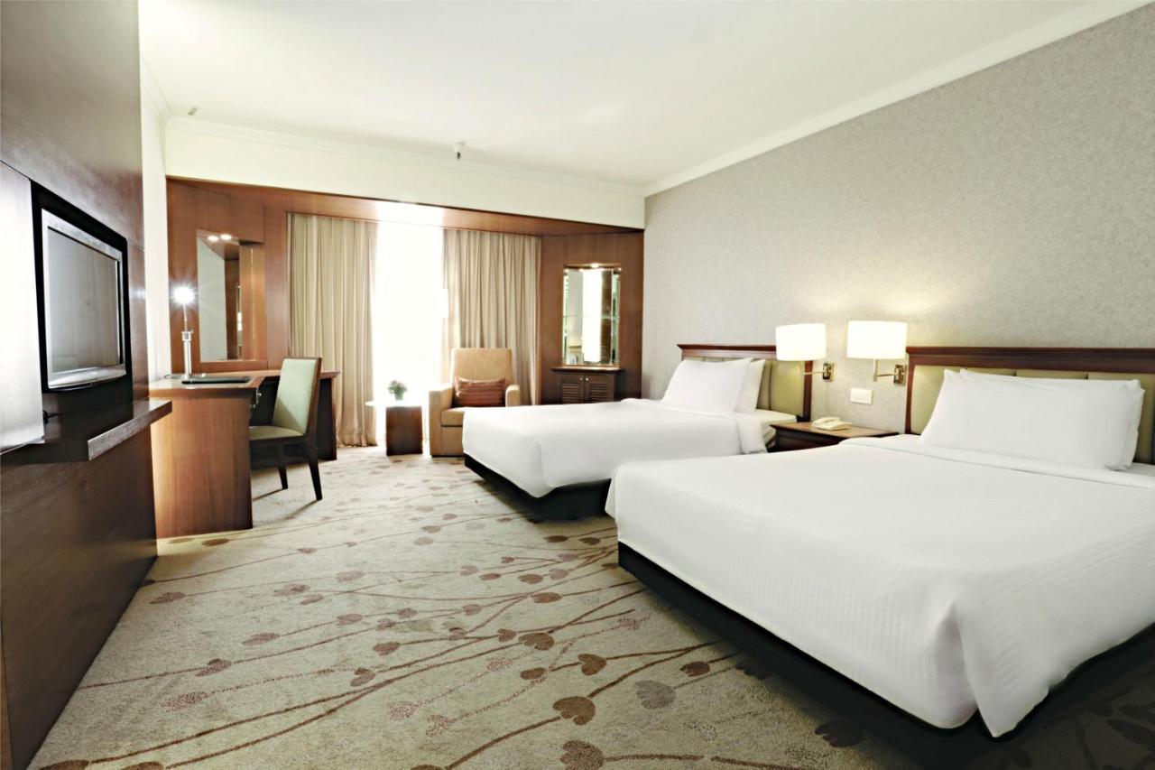 Mutiara Johor Bahru Hotel Exterior photo Deluxe Room